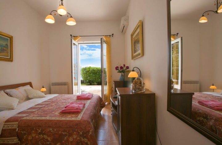 Royal holiday studio apartman